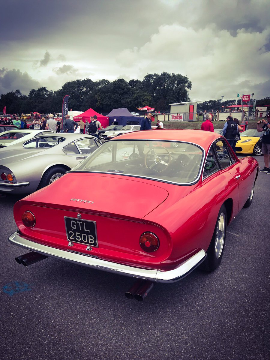 stevejamesyep's tweet photo. @FerrariOwnersGB #FestivalItalia #brandshatch @Brands_Hatch @AutoItaliaMag https://t.co/6V0bF09xTd