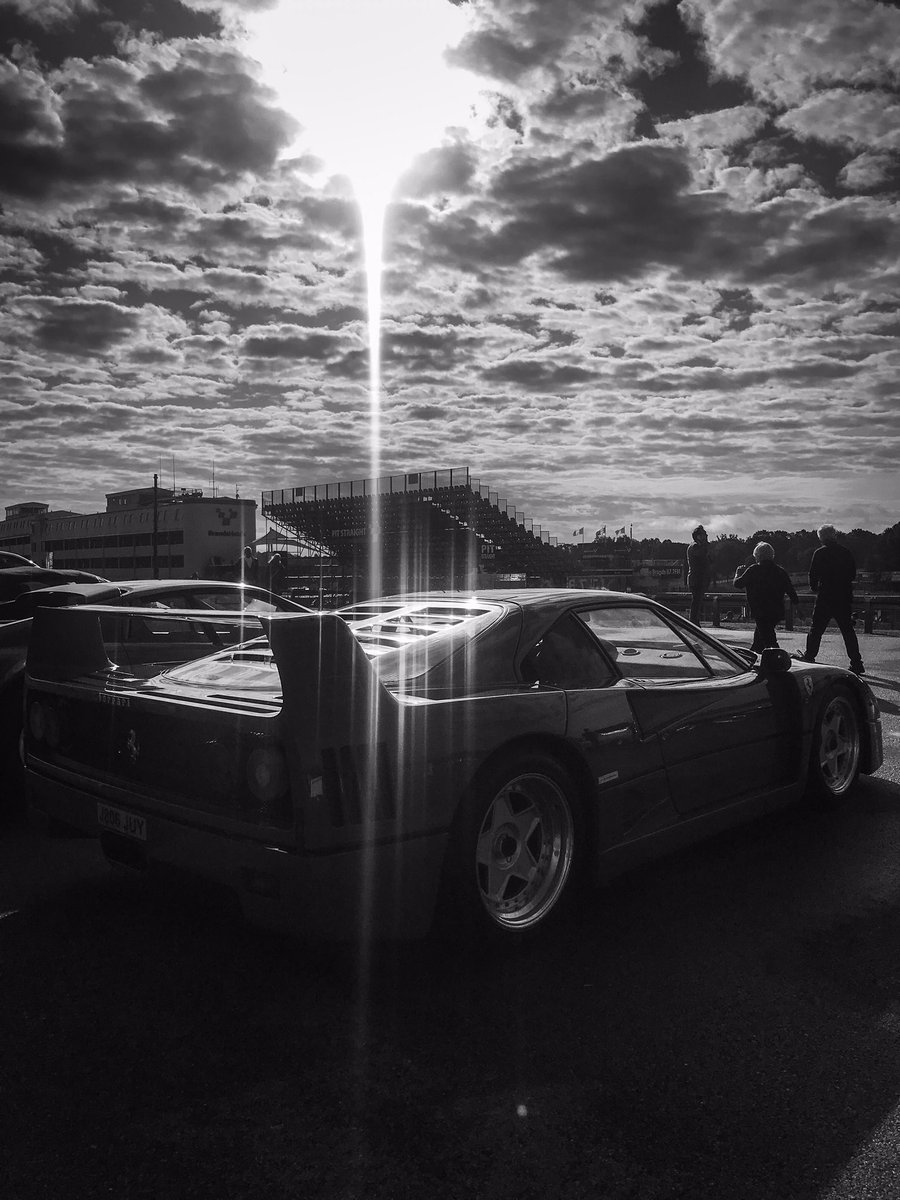 stevejamesyep's tweet photo. @FerrariOwnersGB #FestivalItalia #brandshatch @Brands_Hatch @AutoItaliaMag https://t.co/kwBpF755uk