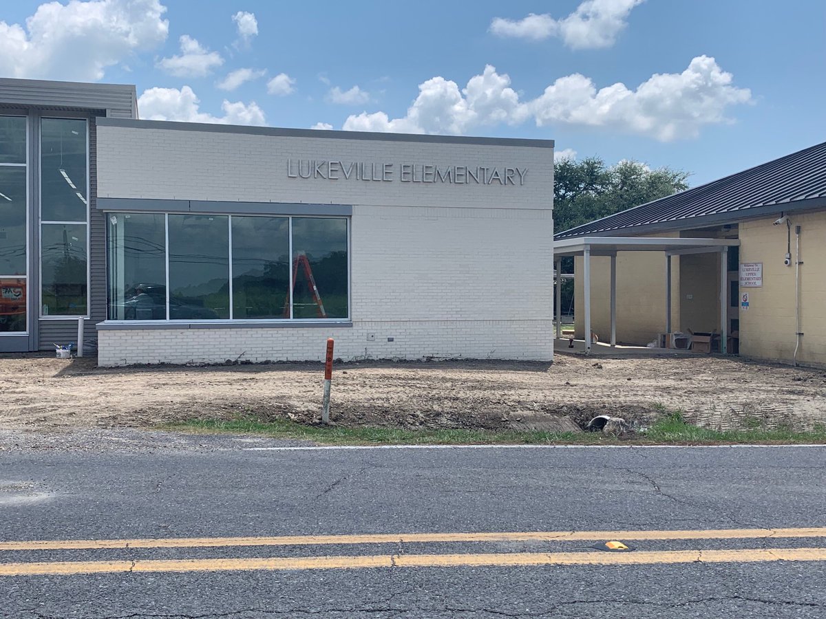 JudyMae1223's tweet photo. We’re moving in! Starting Monday, August 19, the temporary office will be closed.  We are now located in the beautiful new administration/maker space building for all school related business.  Many thanks to our awesome community.  We are #WBRproud! https://t.co/SGl3Rpr1es