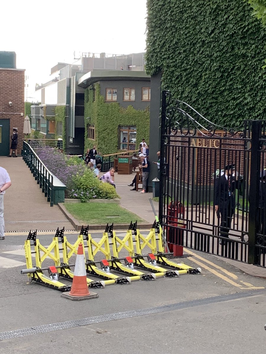 DBarriers's tweet photo. Our mobile ant ram barriers available for deployment #hvm #hostilevehiclemitigation #iwa14 https://t.co/EJ45mkhgHc