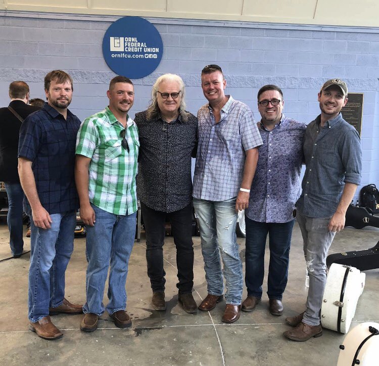 Blue Moon Rising tweet media