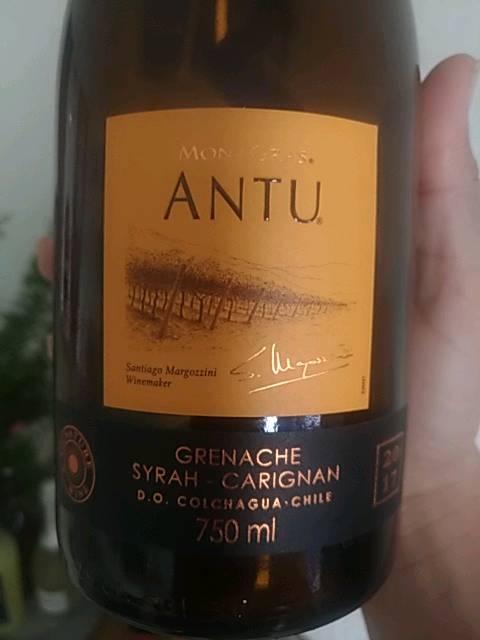 Veja s&oacute; este vinho. Estou atribuindo 2 de 5 estrelas com o aplicativo @Vivino:https://t.co/ZPVfNPBhs2