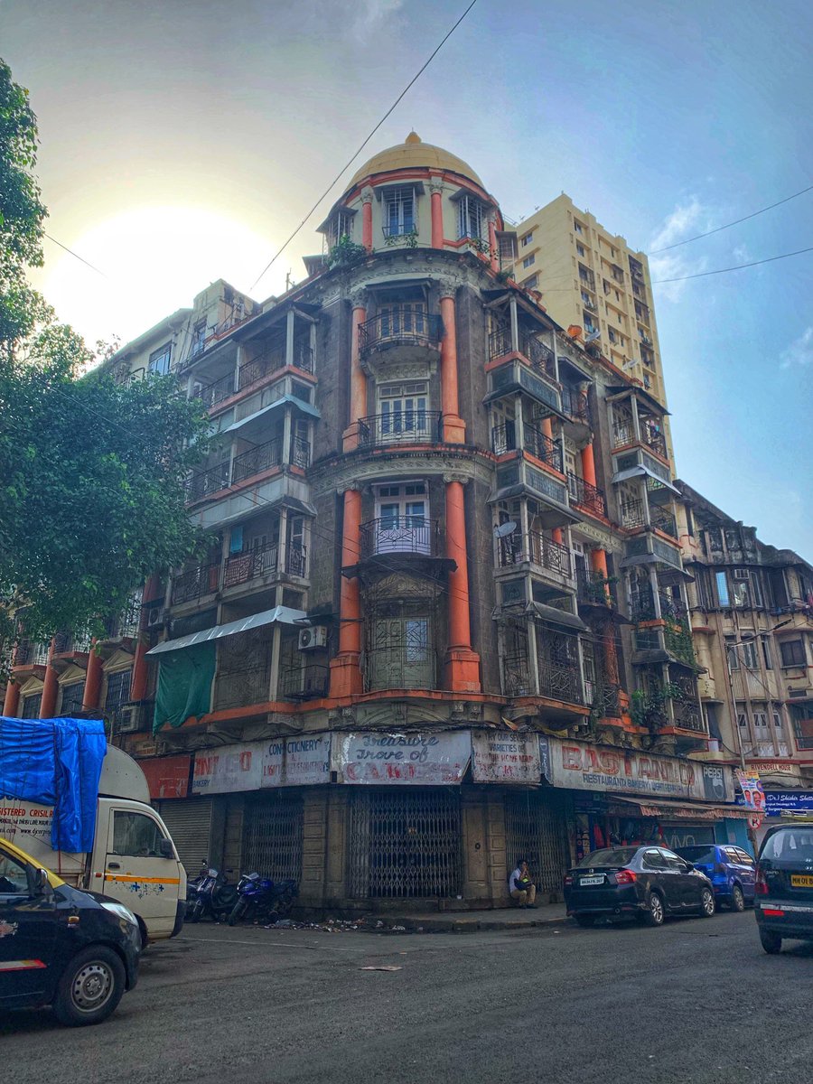 #StreetsOfMumbai 
Share your clicks of #Mumbai 😁🌤