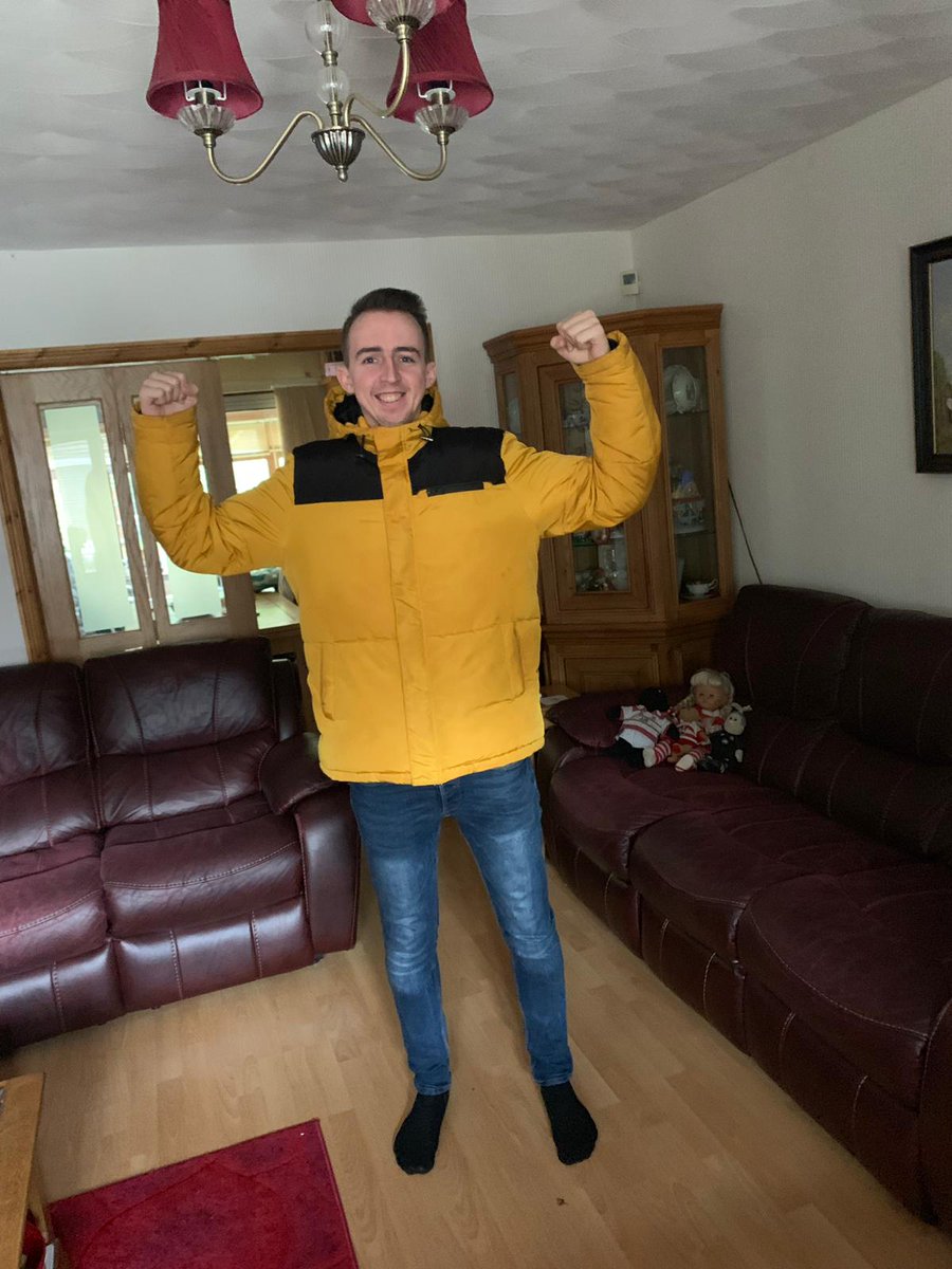 THE JACKET IS SAFE!!!!!! 💛💛💛

<a href="/PopworldWigan/">Popworld Wigan</a> are absolute heros, when we win the grand final we all know where to celebrate.