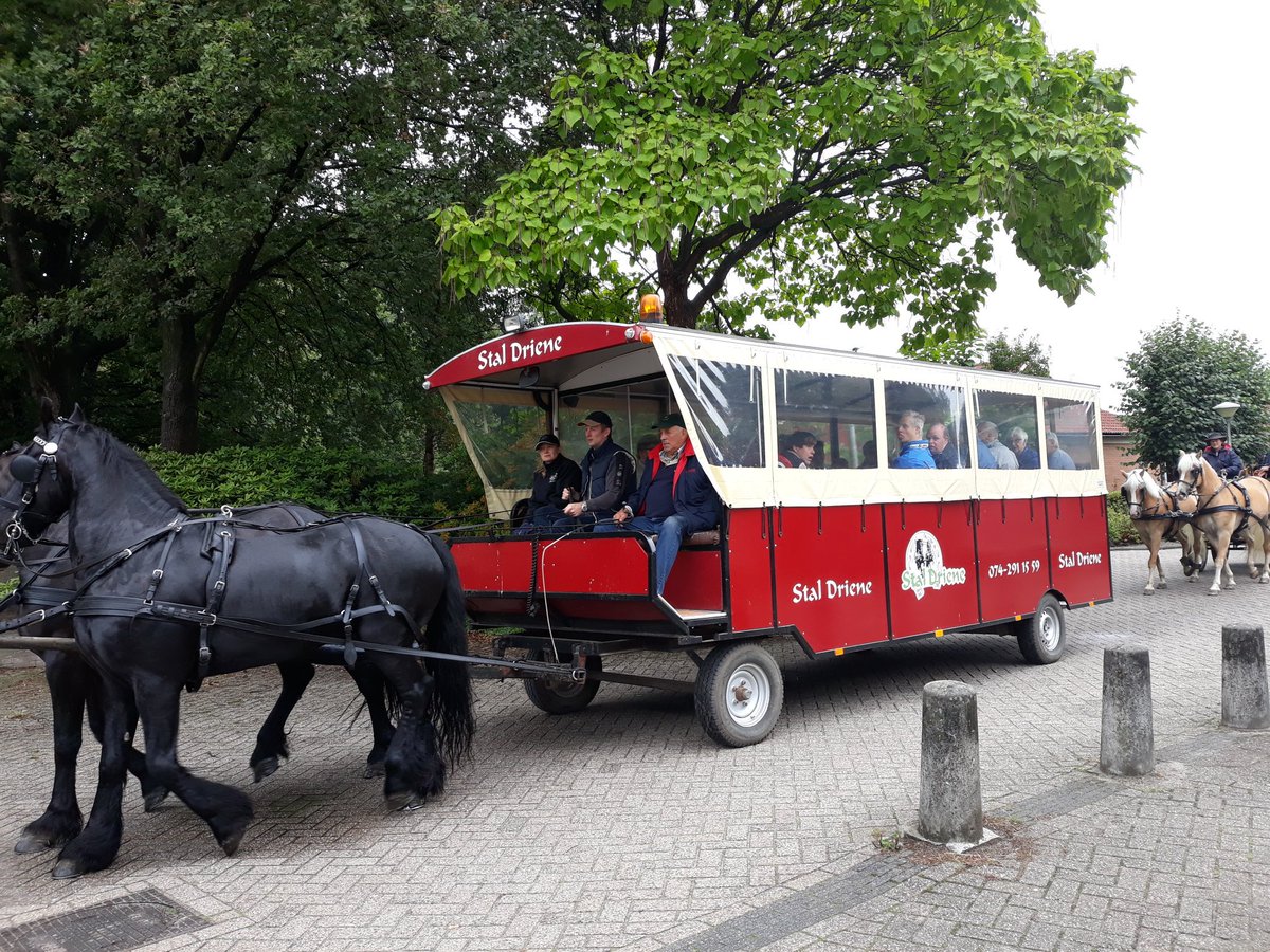 GVeldscholte's tweet photo. @DTZC  vandaag weer met 140  personen deelgenomen aan de koetsentocht. Koetsen Kerels bedankt https://t.co/7UeWPCY05o