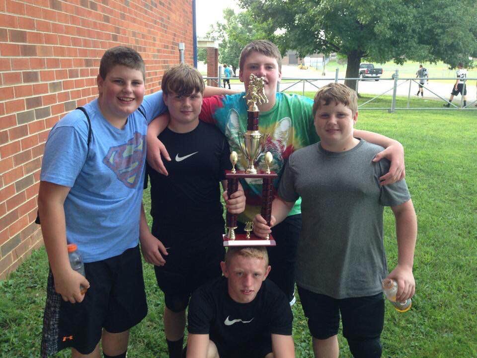 iamjunealice's tweet photo. Greg Horn...
Seventh grade - 
In this picture there are:
5 football state champions
5 wrestling team champions 
and 5 individual state wrestling championships
#RingsOnly #RingClub https://t.co/kUpx3zzrlK