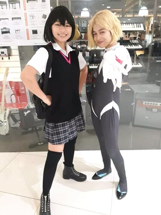 PvtJay's tweet image. Penni and Gwen cosplay at MegaMall SM. Agust 17,19.  Next Winter fest. I'll cosplay for the first  time in public and My channel is a airsoft vlog well since I dont have a gear yet. I'll do Cosplay vlog stuff. :3   #OtakuExpoReload2019 #SMMegaMall #Ozinefest