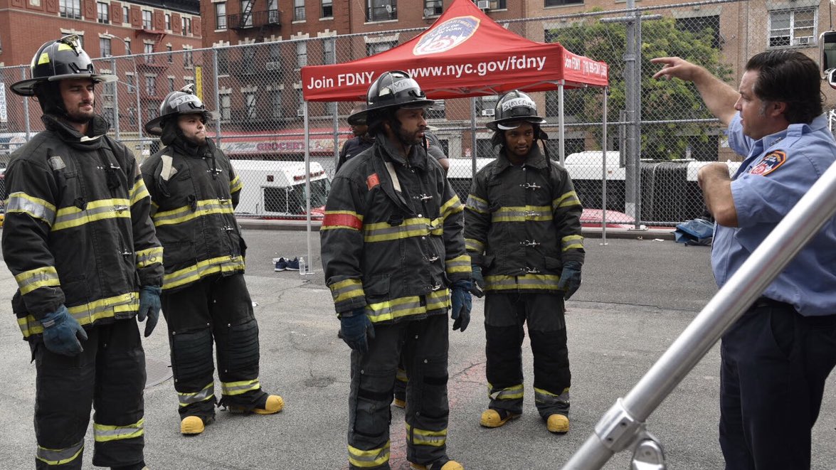 joinFDNY's tweet photo. Our Mobile Academy for #Firefighter Exam #7001 Candidates visited #TheBronx on Aug. 18 as part of our Summer Block Party at #Engine48/#Ladder56. Shout out to all of the candidates who came out for a day of interactive learning with us. Read more at https://t.co/Ovc0ynYvxj. https://t.co/2Bg19MSfud