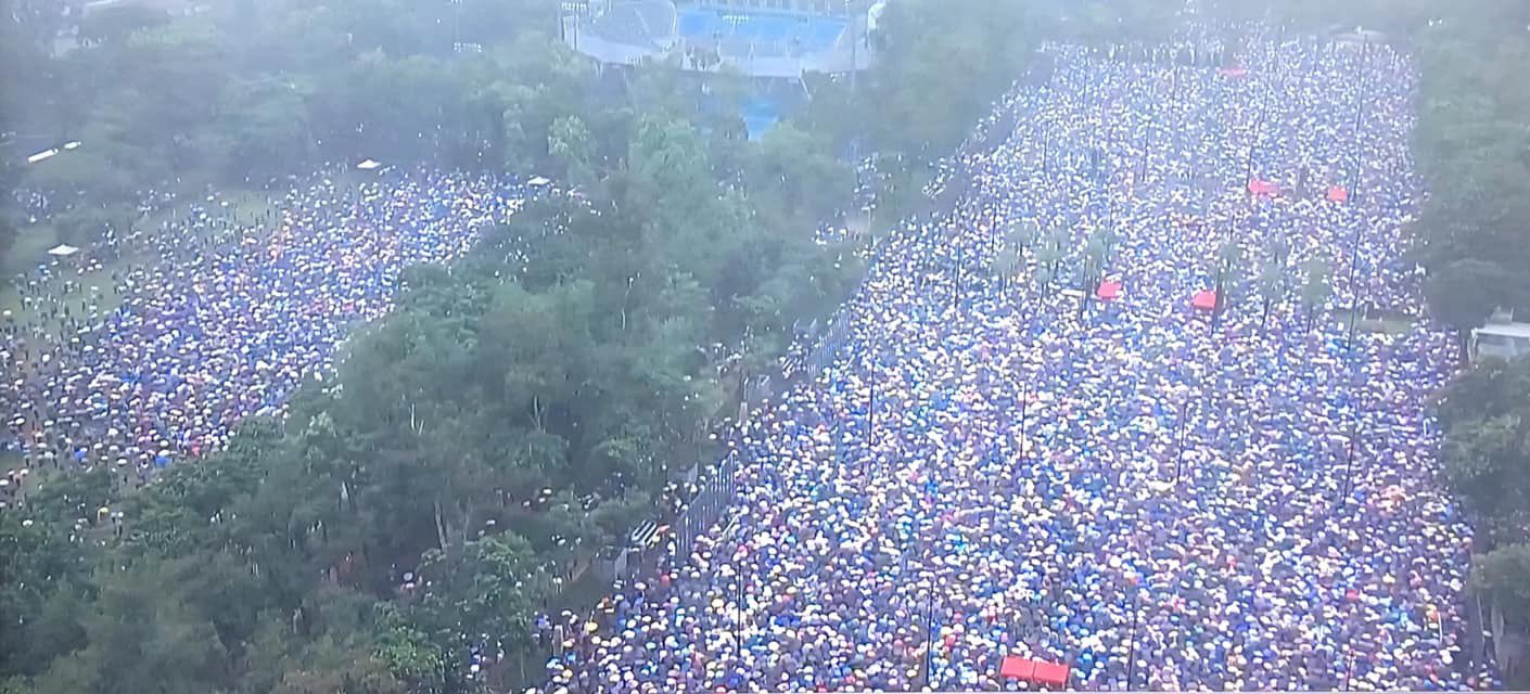 ECQg_vDUIAIVXmr?format=jpg&name=large