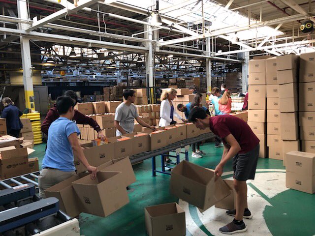 UDJISC's tweet photo. Yesterday was our first Focus Hope of the year and we had a great turn out! Thank you to all of the students who showed up and worked hard so we could feed the less fortunate. Hope to see more at the next one! https://t.co/txRZvbMv2A