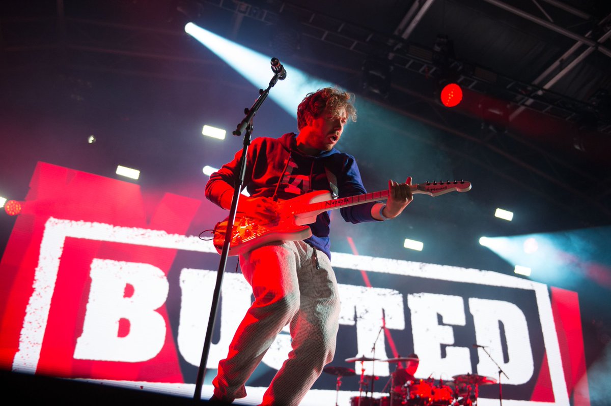 demontforthall's tweet photo. Good Afternoon! We are all set for another night of #gigsinthegardens. Were you here for @busted last night? Next up @KaiserChiefs, @thevaccines and @thetwang. Tickets available on the door. (Pics Ian Davis)
.
.
.
#offwegoagain
#party
#letsrock
#getdownhere
#demontforthall https://t.co/kHv0SSwavv