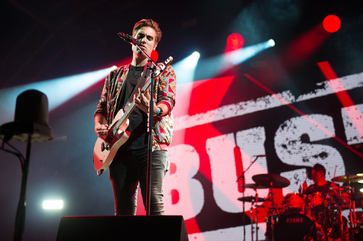 demontforthall's tweet photo. Good Afternoon! We are all set for another night of #gigsinthegardens. Were you here for @busted last night? Next up @KaiserChiefs, @thevaccines and @thetwang. Tickets available on the door. (Pics Ian Davis)
.
.
.
#offwegoagain
#party
#letsrock
#getdownhere
#demontforthall https://t.co/kHv0SSwavv