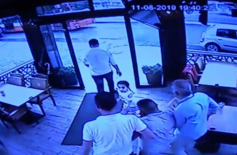 "İngiliz Sevgilisini Evlilik Teklifinden Üç Ay Sonra Bıçaklamıştı: Hapishane Firarisi Zanlı İş Ararken Ya...