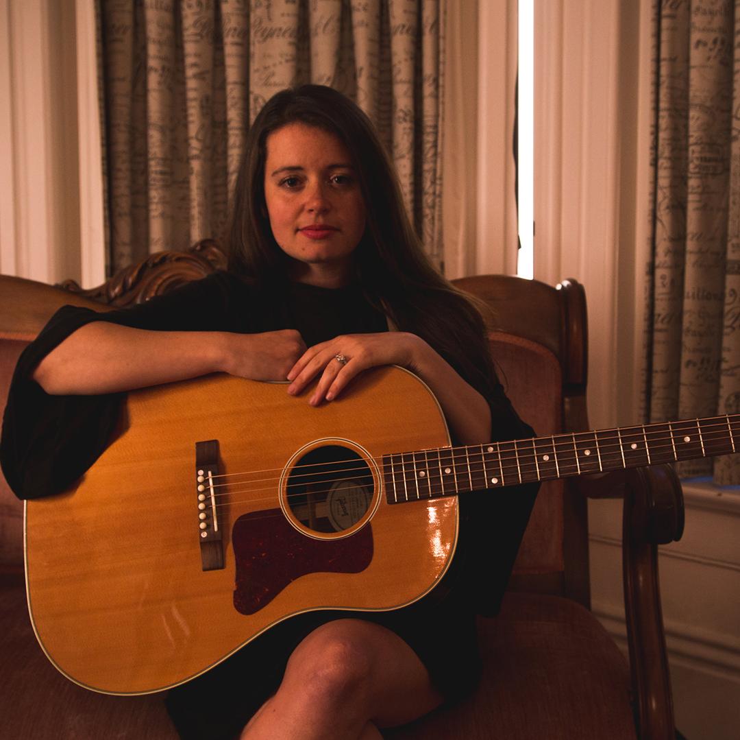 musicatheshed's tweet photo. Emily Scott Robinson will be LIVE at The Shed Friday, August 23 at 7:00 pm.
#EmilyScottRobinson #ThePottersShed #TravelingMercies #Americana #Roots #Bluegrass #Music #LIveForLiveMusic #ShellLake #WashburnCountry #Northwoods #LakeCulture #TravelWI #GreatFood #Wine #Beer https://t.co/wi2mxASeEp