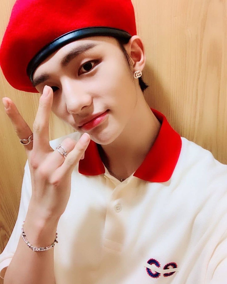 StraykidsCol_'s tweet photo. [INSTAGRAM📌] 17/08/19

Actualización de Hyunjin 

Trad "Misión cumplida😶
#StrayKids #9 #STAY #MuCoreMC #FelizMuCore

Cred trad @/straykids_hp https://t.co/8GBHEzcU3q