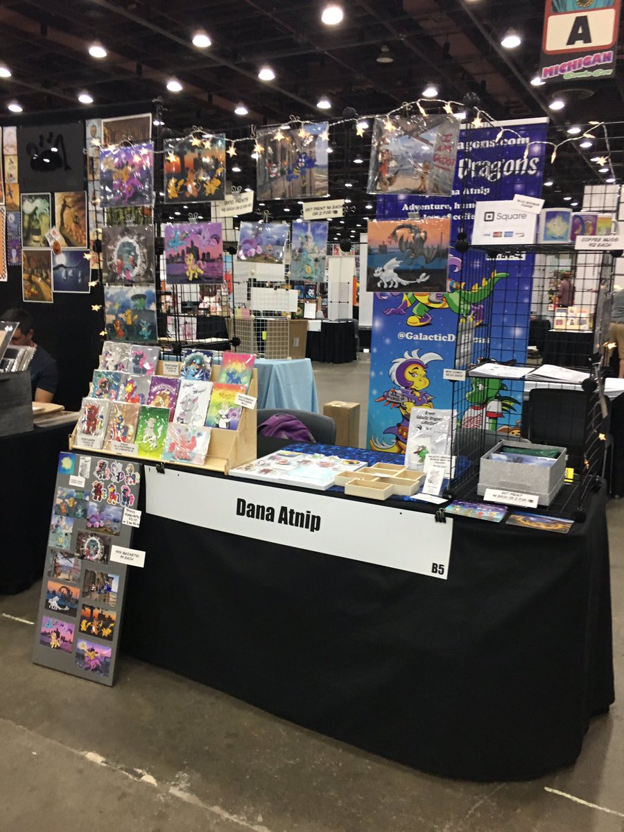 GalacticDragons's tweet photo. Day 3 Michigan Con! It’s supposed to be 90 degrees today hence the autumn sketch, haha.
If you’re at Cobo Center, stop by table B5! @micomiccon 
#michigancomiccon #cobocenter #Detroit #artistalley https://t.co/Lqc9ah6ihK