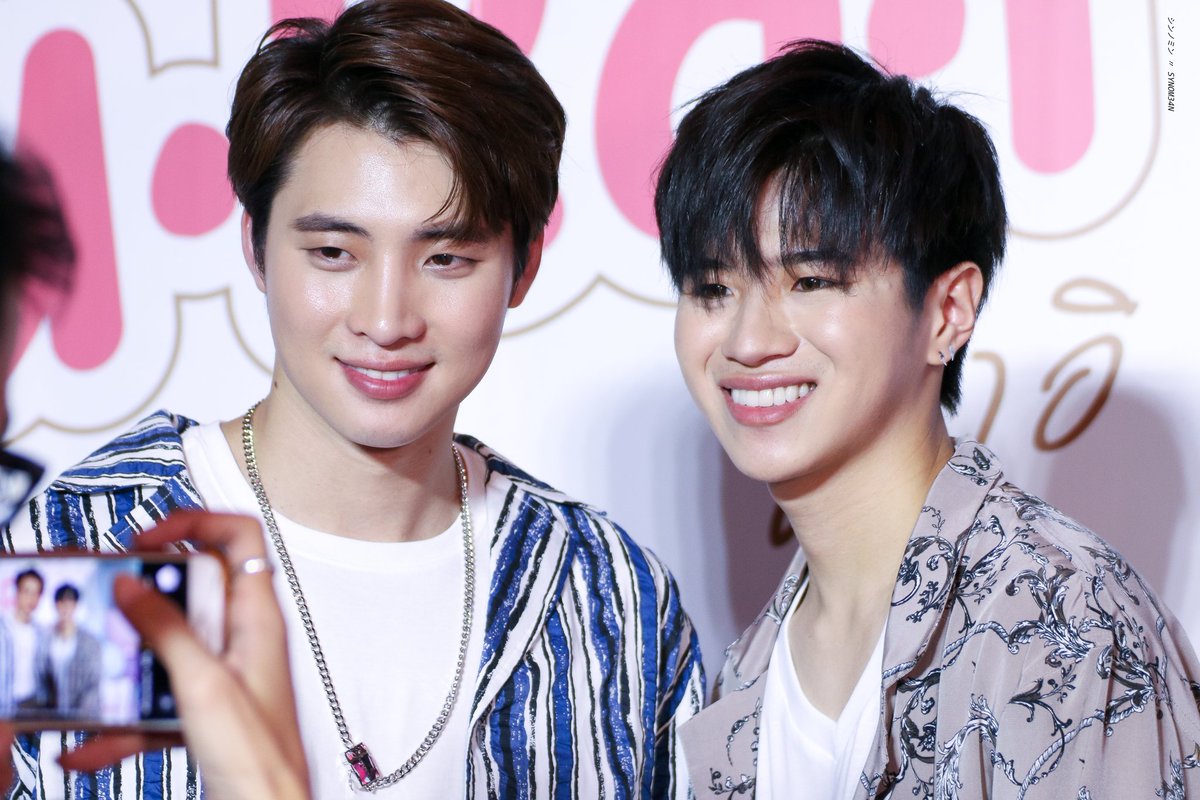 SYNOM34N's tweet photo. ให้ 2 คนนี้ส่งเข้านอน หลับฝันดีนะ G9  
@m34nismind 
@bplannnnn 
#MeanPhiravich #คนของแปลน 
#URAIx2wish #2wish https://t.co/HJxOpsNWif