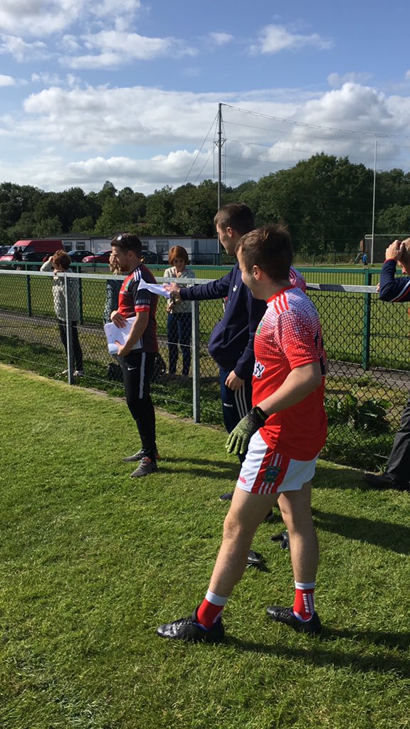 FirstFermanaghs's tweet photo. Brendy Fla entering the fray. 27 mins play. https://t.co/BdQF29jYqQ