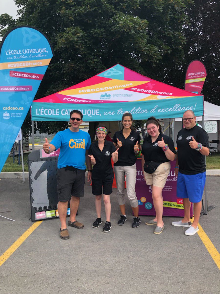 Une autre belle journée au festival de la curd. Bienvenue à touteset à tous!