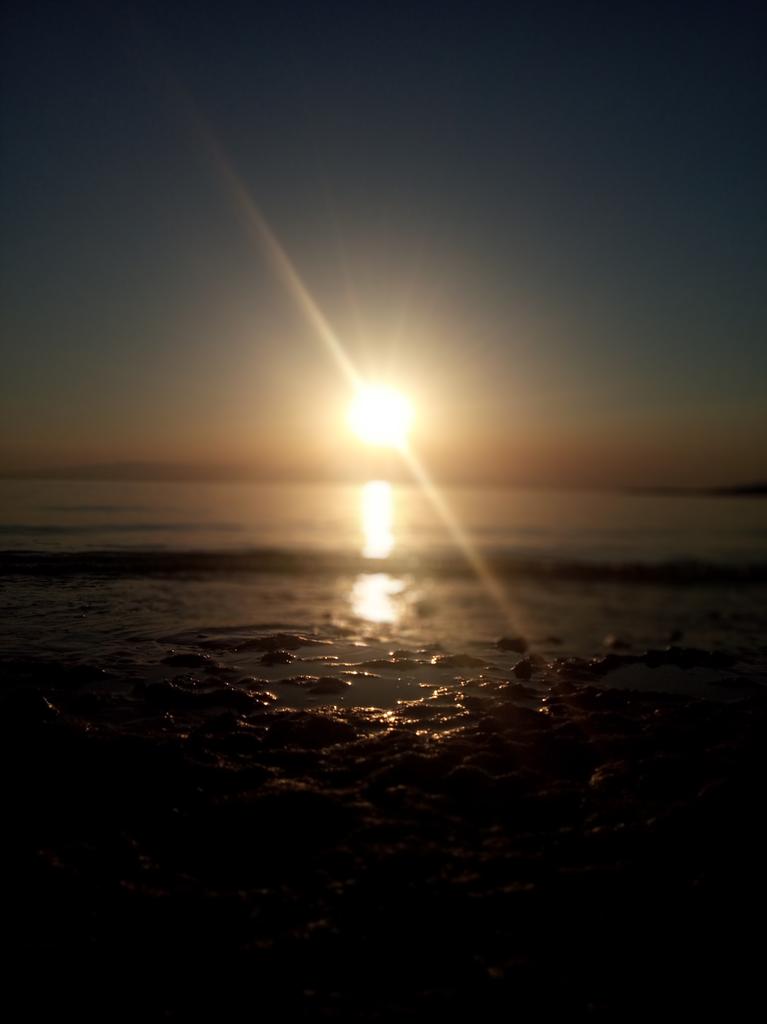 My phone 📸
No Edit..💛💛