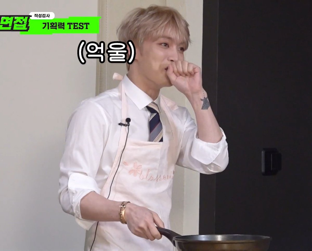 itaJYJ's tweet photo. Cute in apron 😚
https://t.co/7RlEZATltm
#김재중 #Jaejoong #ジェジュン
#Jamfully
#ExtremeInterviewJaejoong https://t.co/afHrkDmooX