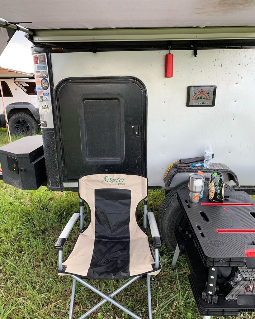 raptorseries's tweet photo. Pick up your Raptor Series chair! Check out @ventureoverlandgear

#campinggear #campingchair #overlandgear #overlanding #overlandbound #overlandexpo #rmor #explore #offroading https://t.co/x5WsvGr3v4