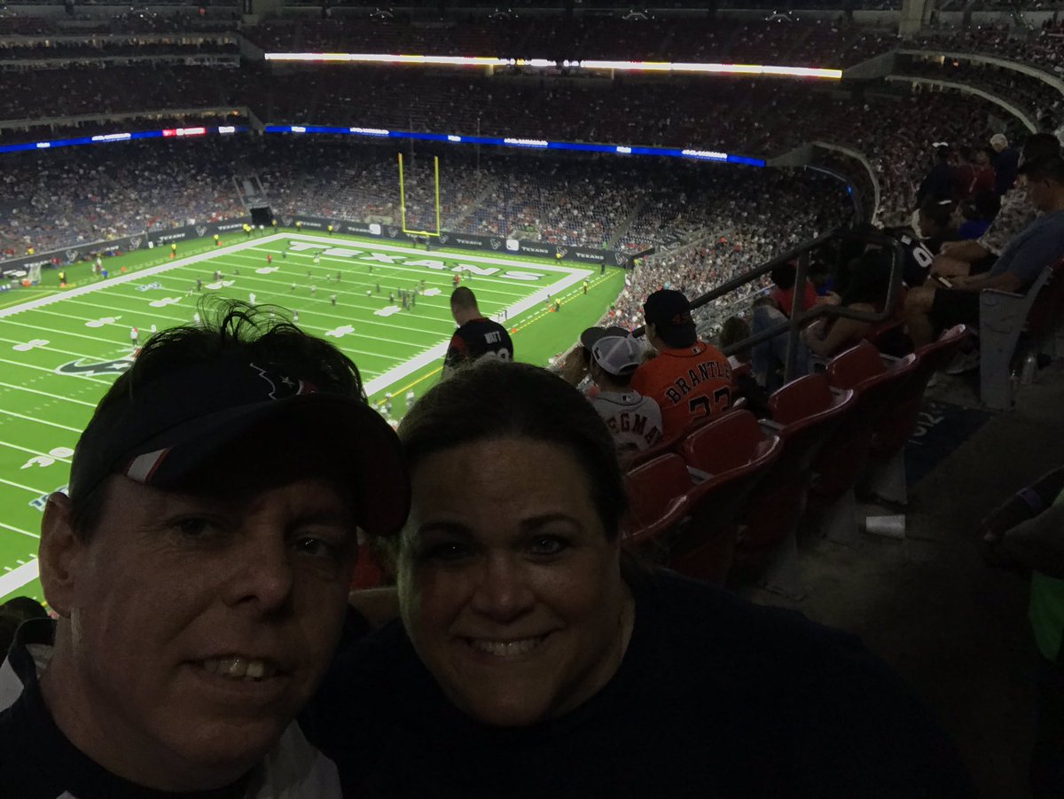 AnnLalime's tweet photo. Attending a sporting event- finally a GE bingo blackout card - the summer has ended and an awesome school year with amazing people has started #GEsummer @Golbowtweets https://t.co/djxiEFAnww