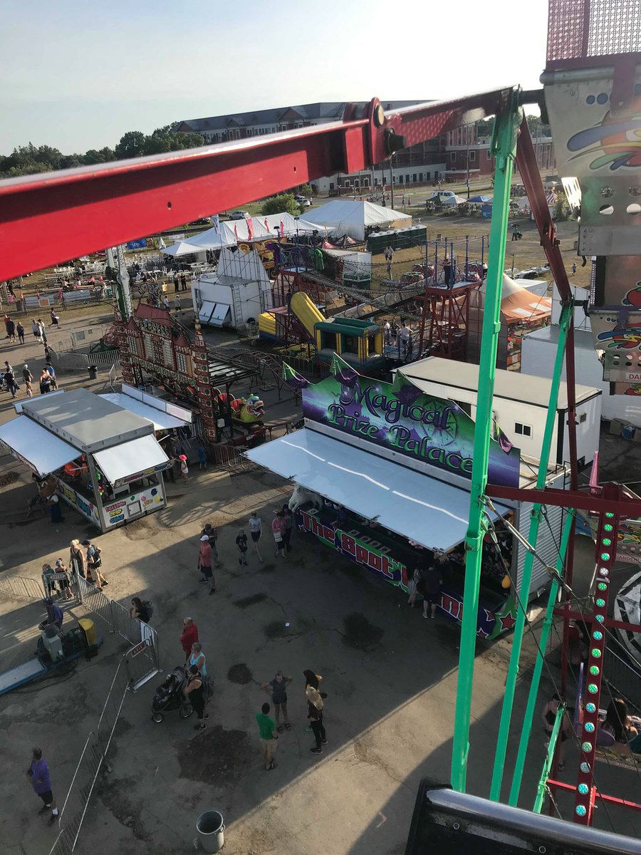 And we are closed!  Thank you to everyone who came out and supported Iron Horse Festival's 25th Anniversary.   Thank you to all of our amazing volunteers, who helped make this possible!