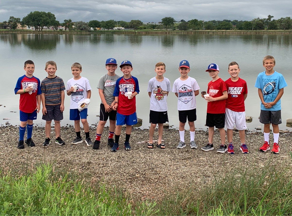 Prodigy12U's tweet photo. Here we go!! Great meeting this morning...all but 1 could make it. Looking forward to seeing you all grow together over this next year. Go Prodigy Legends 10u! 💙⚾️ #inthistogether #letsgetstarted #prodigyfamily #GoProdigyLegends10u https://t.co/KMUcNYBpu5