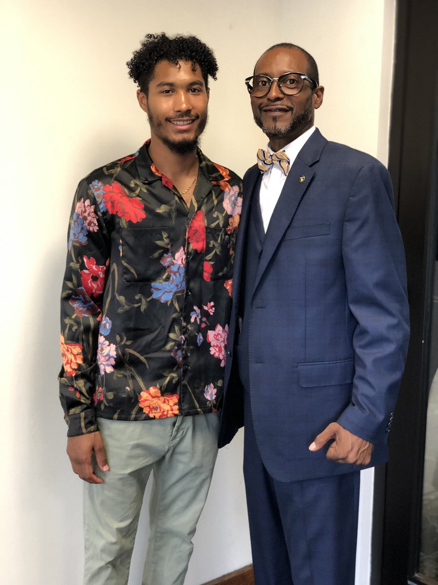 ZAZA_isaiah14's tweet image. My grandmother is 80+ she never told me because you never ask a lady her age❤️🤷🏽‍♂️#beautifulFamily