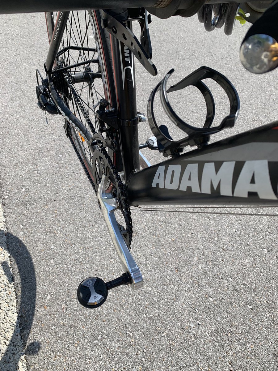 Predxican98's tweet photo. New cycling 🚴♀️ shoes 👞 that attaches your foot to the bike paddles. Was told by many experts that I would fall in some point. Well I did fell on my face at Zero Miles in hour. Is tricky to disengage from paddle! #cyclingissues I did manage to get 27 miles before the Heat https://t.co/xToGdi7kkl