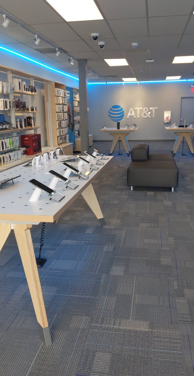 We're open and can't wait to help you! 😁 #comeseeus #AStoreIsBorn #STL #STLouis  #TessonFerry #KAMO #kamokonnects