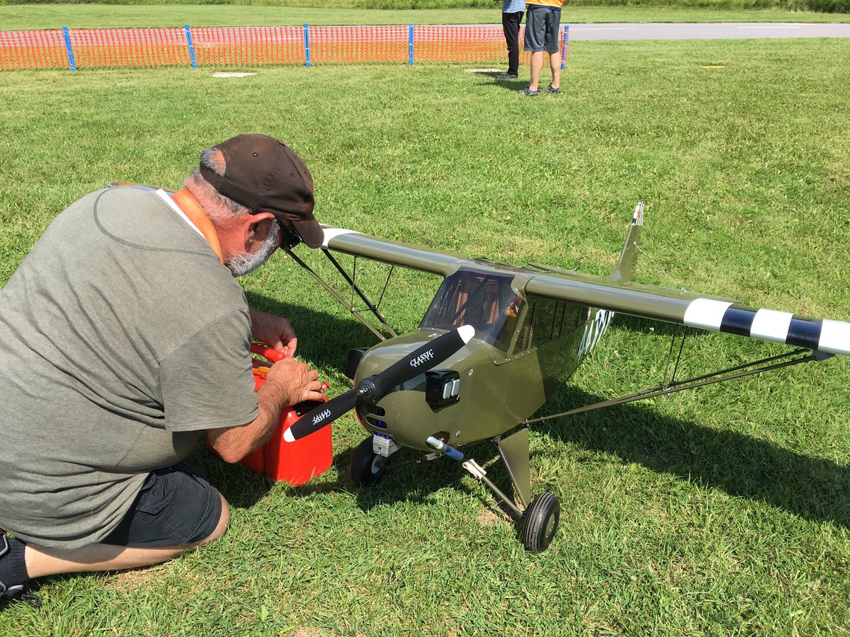 paradily's tweet photo. Une quarantaine d’aéromodélistes sont réunis à Saint-Jean-Vianney pour le Festivol. #rcsag https://t.co/PSJWPPkNMJ