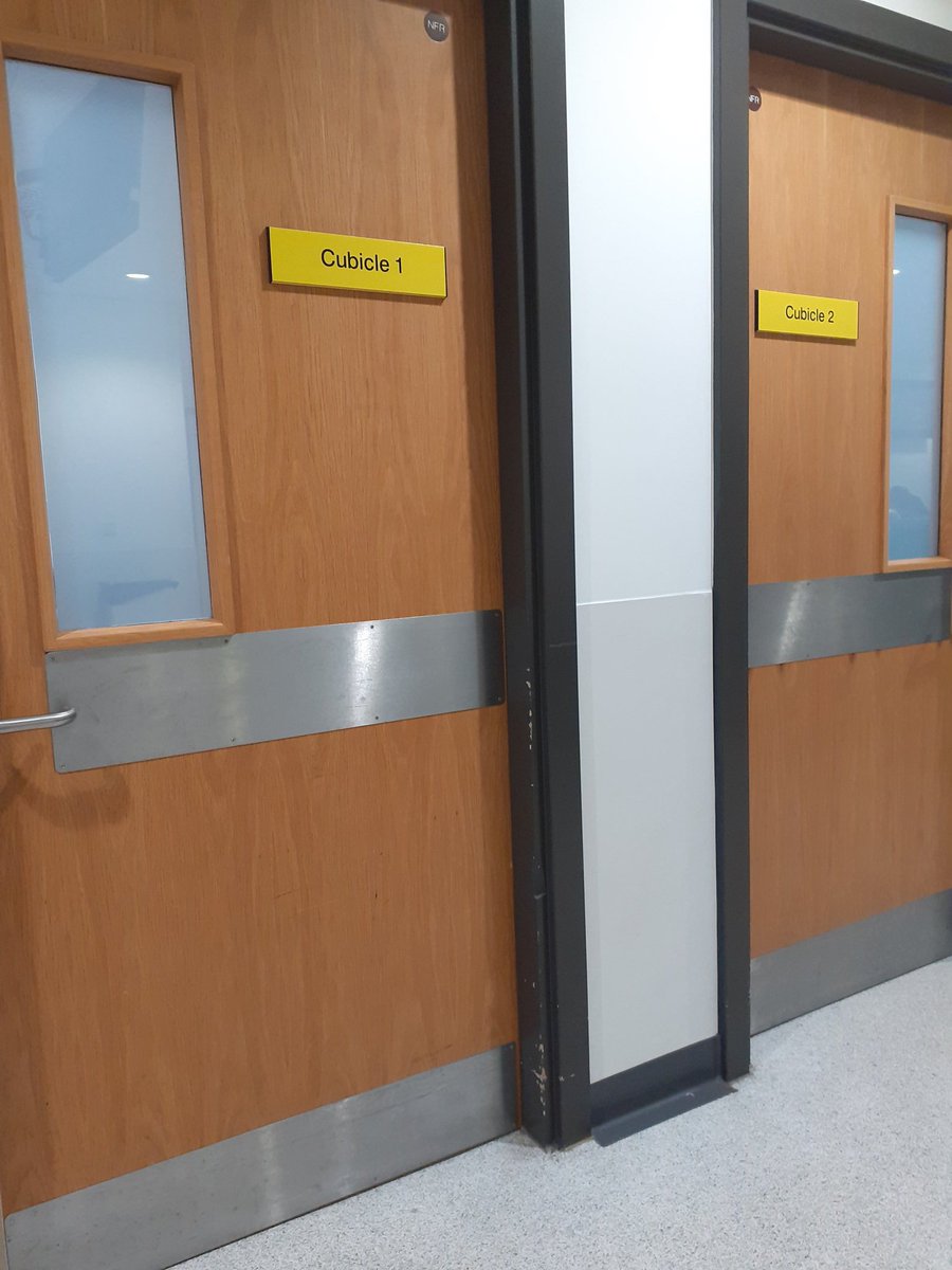 jon_rumley's tweet photo. Thanks to @wuthnhs Arrowe park for helping me out after another back episode this afternoon 😥 Excellent staff and treatment 👍 #nhs #arrowepark #bloodyback https://t.co/bdmo9Ie1UT