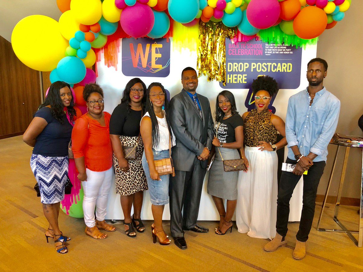 LateishaJohnso3's tweet photo. Sunday morning worship with the #GWC Family @ConcordDallas #worship #educators #lancasterisd #Lisd #Nextlevel #LISDNextlevel #Discoverytime https://t.co/38V6RHuH7d