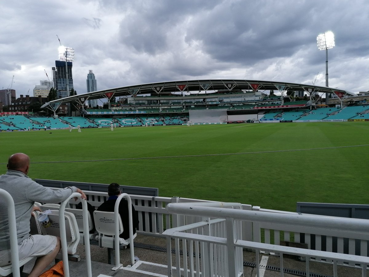 JulietClancy's tweet photo. @guerillacricket at Oval https://t.co/6jatDxaSI2