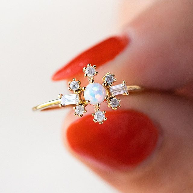 LocalEclectic's tweet photo. As unique as a snowflake βοΈβοΈ The new Snow Bunny ring from Girls Crew has us dreaming of a winter wonderland. Shop this cutie now at https://t.co/pvu6RpCVoQ
#LocalEclectic #opal #fashionjewelry #jewelry https://t.co/2Ffsck9N0h
