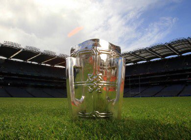 au_ireland's tweet photo. 🔵🔶Brilliant win for Tipperary today. The Liam McCarthy cup is based on medieval four- handled wooden drinking vessels passed from hand to hand on great occasions. #gaahurlingfinal2019
Tiobraid Árann abú. ���💛 https://t.co/PKAhULaKmN