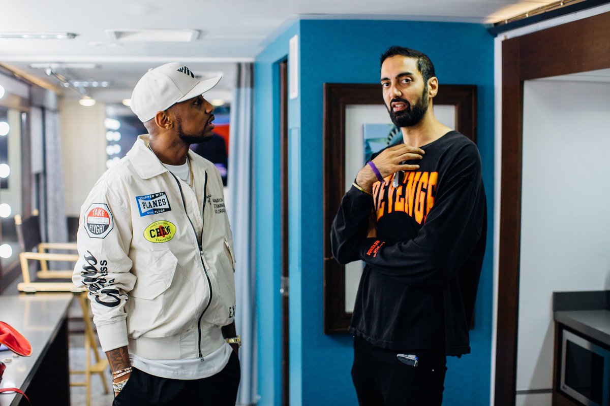 Ronnie2K's tweet image. Telling @myfabolouslife how... well fabulous this upcoming week of #NBA2K20 news is going to be. You may want to tell a friend too, its going to be non stop fun starting tomorrow!

instagram.com/p/B1UBqaeB6YJ/