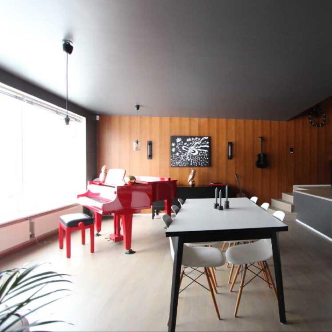 HolidaySwapApp's tweet photo. Explore the world without breaking the bank. Swap your place or be a guest in with accommodations like this in Reykjavík, Iceland for just $1 per night with Holiday Swap 😉
#iceland #travel #cheapstays #holidayswap #travelhacks #traveltips #cheaptravel #traveler https://t.co/Ru9IVuvqbU
