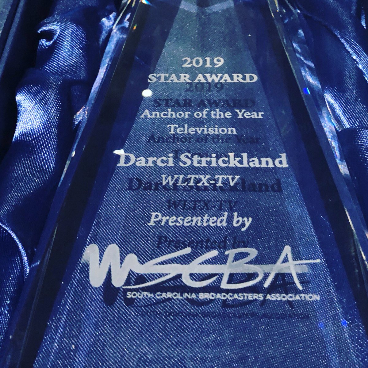DarciSRush's tweet image. Last night, I had the pleasure of being named SC Anchor of the Year!
Thank you @scbroadcasters, @WLTX, loyal viewers, colleagues, family and friends. As I reflect on this win, I think of my mom whose sacrifice and support lead to last night’s win. Thank you Mama, I miss you. ♥️