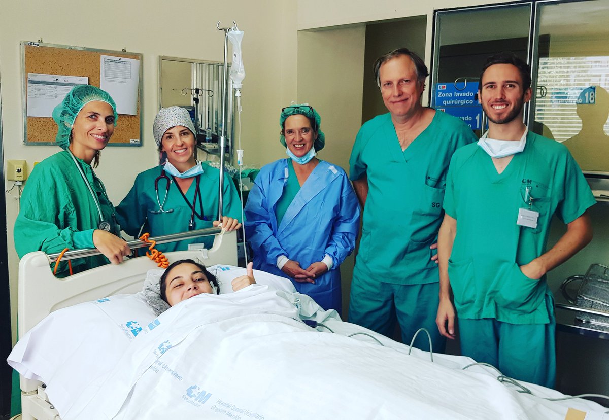 RocioKrt's tweet photo. Casi una semana después de mi tercera operación de oído, sólo puedo darle las GRACIAS a todo el equipo médico
Gracias por cuidarme y hacer que el quirófano no de tanto miedo
Y a Mami y Papi, Familia, y el resto que se han preocupado
#YaVan3 #MalditoOidoIzquierdo #ChapaYPintura https://t.co/JosQhHInwx
