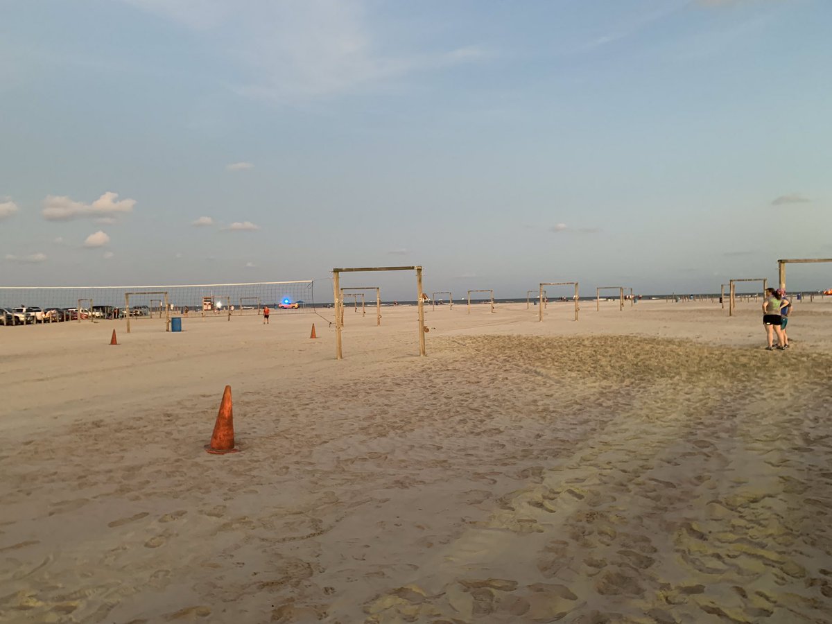KarenRBarb's tweet photo. Had a blast at the @RunInTexas Galveston Sand Crab 10K. I don’t ever get my fastest times because of having to watch out for holes in the sand, but I still LOVE this #run. #NightTimeRun https://t.co/yZqxCxYkj4