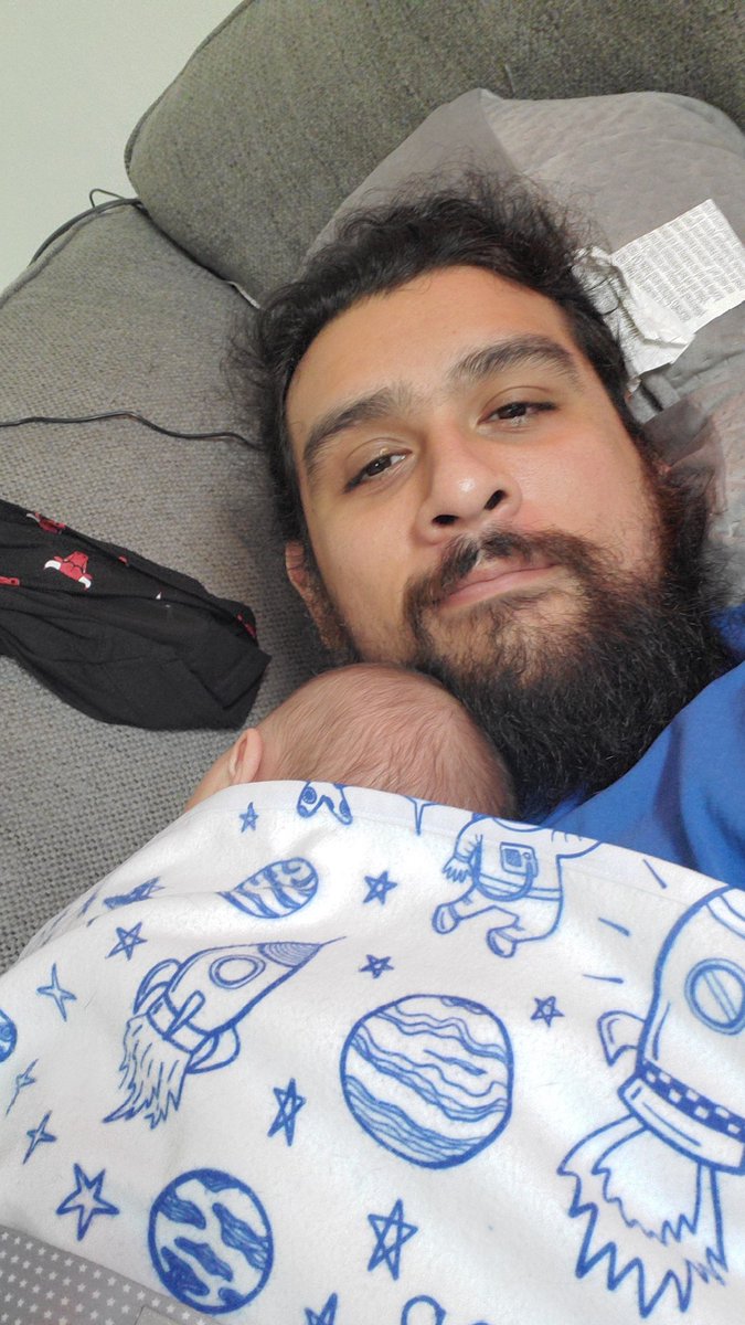penathe1nonly's tweet photo. I'd love to be streaming yal but these snugs https://t.co/a4Jl2KU4hs