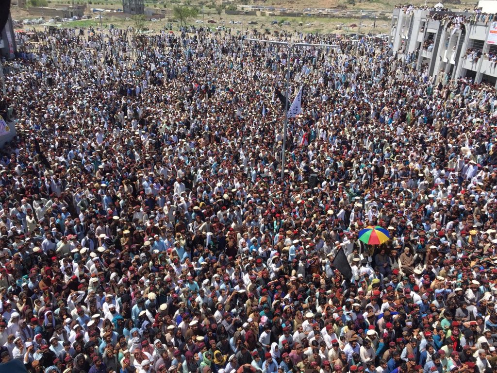 IndiaKaPrahari's tweet photo. @schaheid Picture 20-30 Protesters with Playcards against India, doesn't matter. We even don't know if these Pictures are from Pakistan itself. What is the Population of Iran?

These are called the Real Protests in Pashtunistan. Pakistan will divide very soon Sooner than you can think of. https://t.co/Z4R2nGI9Sc