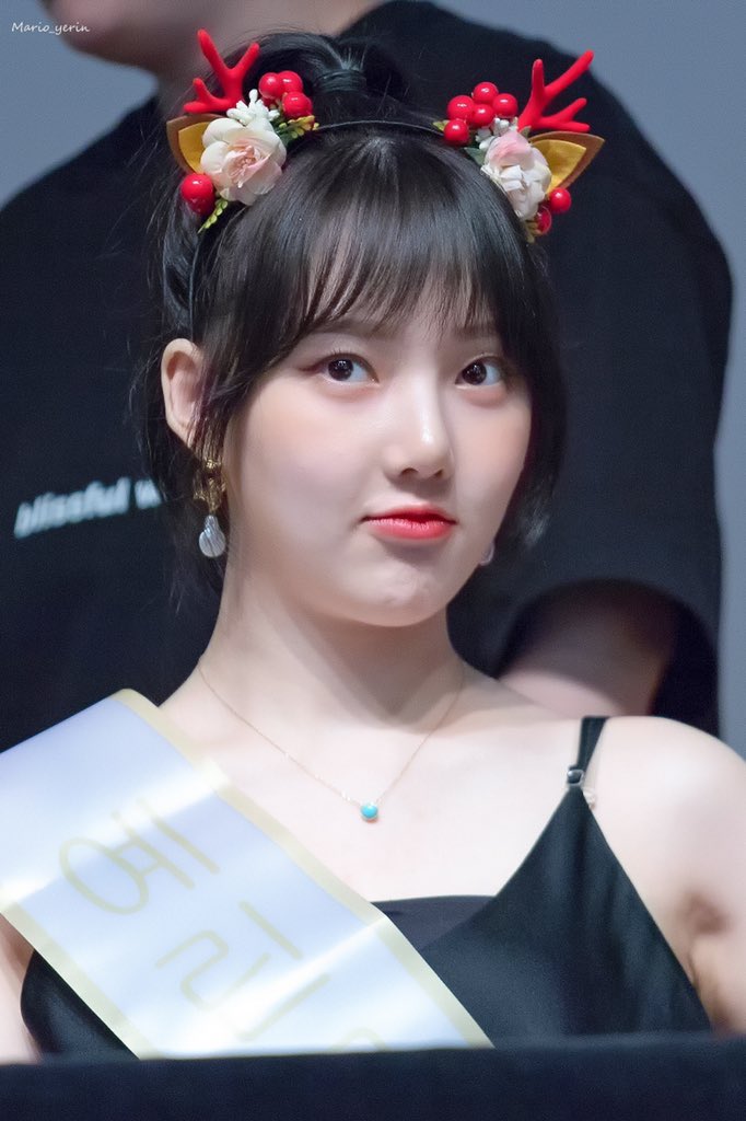Mario_yerin's tweet photo. 우리 공주님 생일 축하해요🎂🎂🎂
#예자매_마음에_윙크발사
#HappyYerinDay
#HappyYesisterDay
#여자친구 #GFRIEND @GFRDofficial 
#예린 #정예린 #YERIN https://t.co/0eadXKYxK8