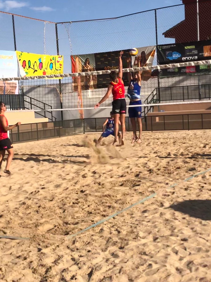 SEMIFINAL 
18:00

CVP Poniente Benidorm/-CVA 
Costa del vóley/AND 
21-18;23-25;15-13