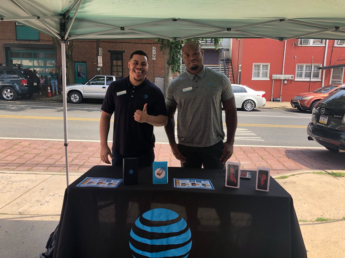 Park City out here grinding all while helping the city out.