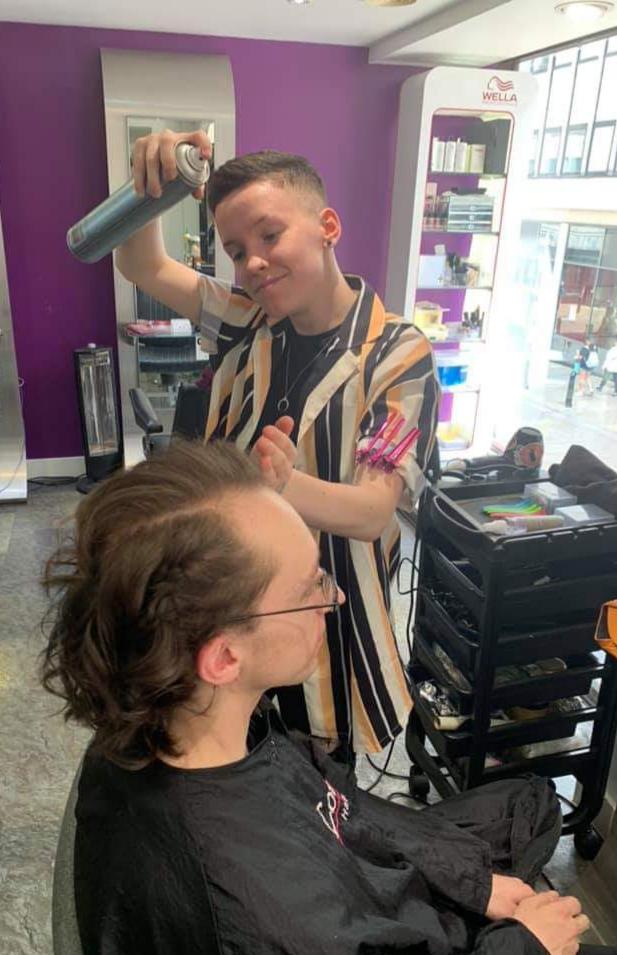corahairbeauty's tweet image. ✂️ NOW Booking  for 28 Aug &amp;amp; 4 Sept #ApprenticeTraining 
Our Future Stylists need #HairModels: Cut &amp;amp; Blow dry or Blow dry &amp;amp; Styling at 1.30pm &amp;amp; 3pm. Colours at 1.30pm. Call us on 0121 233 9993 for further details &amp;amp; to book@corahairbeauty #corahairtraining #hairdressertraining