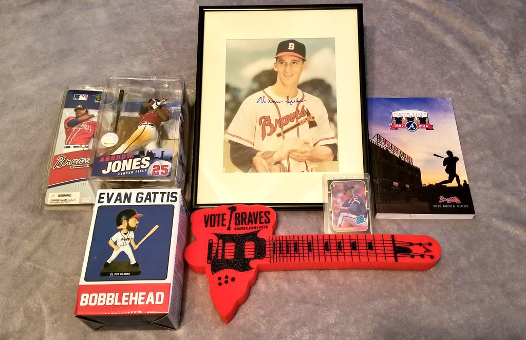grantmcauley's tweet image. How about a #Braves Alumni Weekend giveaway? One person will win all of this. RT this and follow me on Instagram (@grantmcauley) to be eligible. I'll pick a winner this week. 
instagram.com/p/B1UF7P0JT_K/…